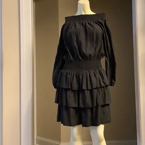 Michael Kors:Size M 
Off Shoulder Long Sleeve Smocked Waist Tiered Mini Dress